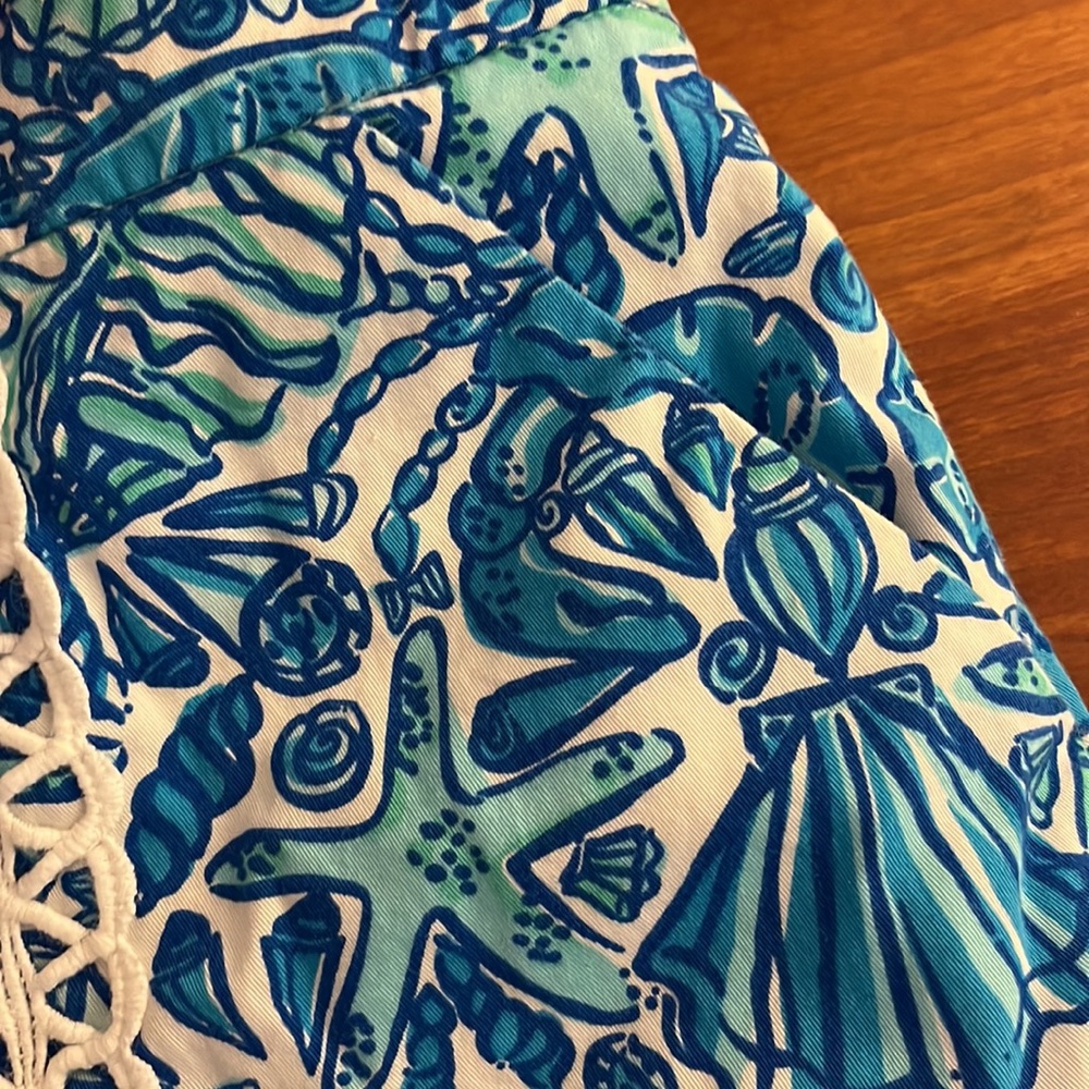 Lilly Pulitzer Blue & White Shell Print Skort - Picture 3 of 5